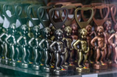 BRÜKSEL, BELGIUM - 21 AĞUSTOS 2013: Belçika, Brüksel 'de kentin sembolü olan ünlü 