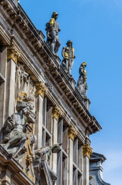 Brüksel, Belçika 'daki Grand Place cephelerinin mimari detayları