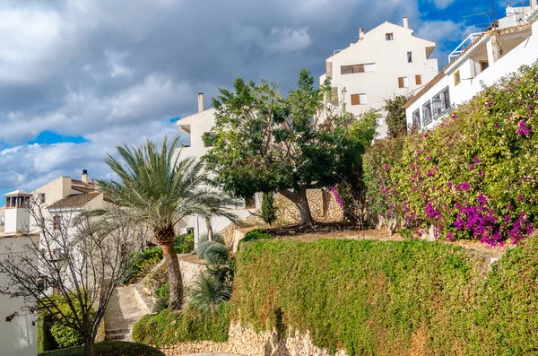 Alicante ili, İspanya 'nın Akdeniz beyaz köyü Altea' da mimarlık