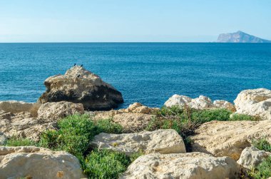 Penon de Ifach Doğal Parkı 'ndan görüntü Calpe, Alicante ili, Valensiyalı Topluluğu, İspanya