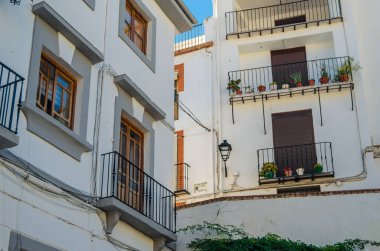 Güney İspanya, Endülüs 'teki Jaen ili Cambil köyünde mimarlık.