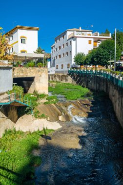 Nehir Güney İspanya, Endülüs 'ün Jaen ilindeki Cambil köyünde.