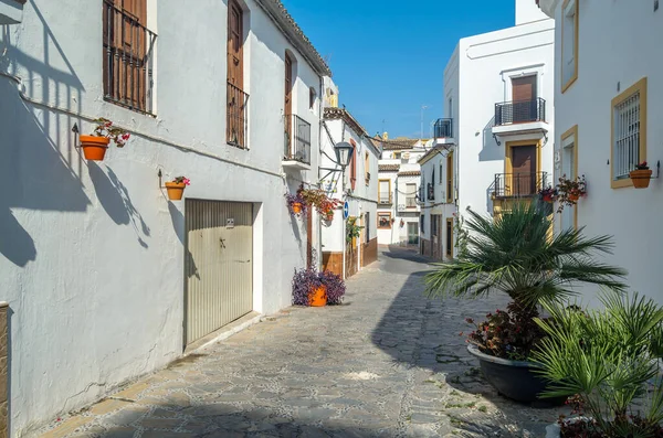 Narrow Streets Center Estepona Typical Andalusian Town White Houses Adorned — Stock Photo, Image