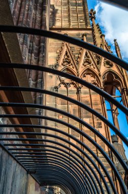 Strasbourg, Alsace, doğu Fransa 'daki Gotik katedralinin mimari detayları