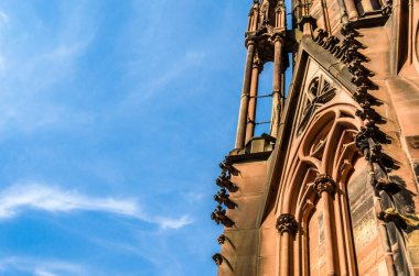 Strasbourg, Alsace, doğu Fransa 'daki Gotik katedralinin mimari detayları