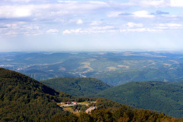 シプカ峰からバルカン山脈 ブルガリアの風景 — ストック写真