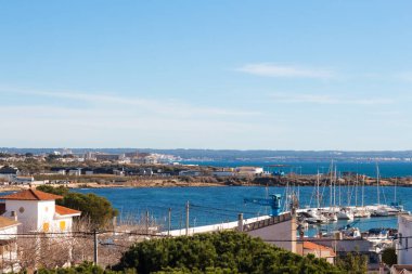Coll den Rabassa, Mayorka, İspanya 'daki Akdeniz panoramik manzarası.