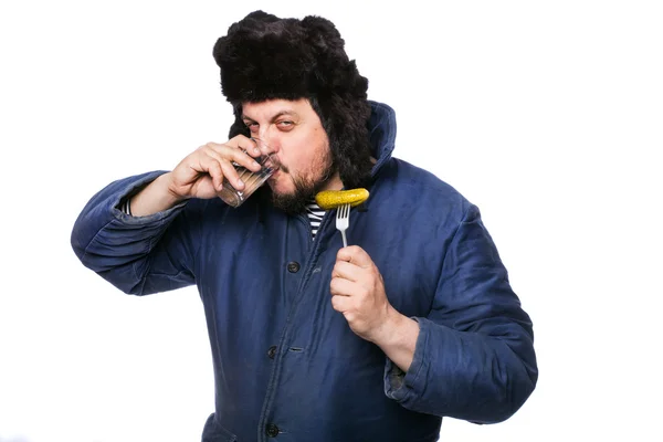 Angry russian man drink vodka — Stock Photo, Image