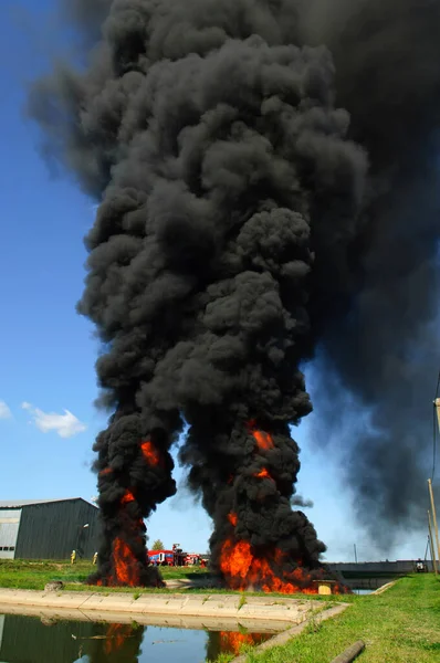 Flame Explosive Large Firefighters —  Fotos de Stock