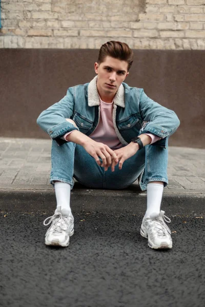 Men pose and street Style | Poses, Male poses, Fashion