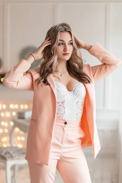 Sexy Pretty Woman Fashionable Suit Blazer White Lace Lingerie Lush — Stock Photo, Image