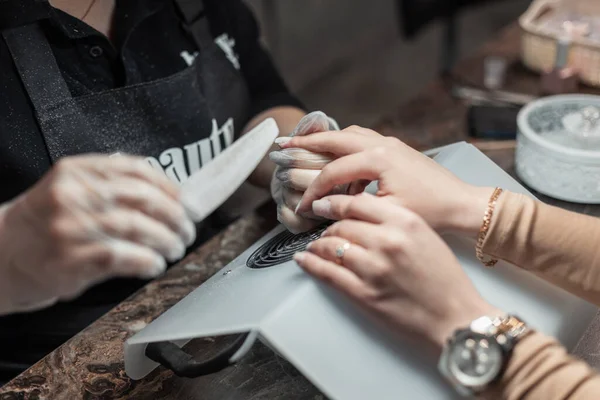 Female Hands Caring Nails Close Woman Does Manicure Beauty Salon — Fotografia de Stock