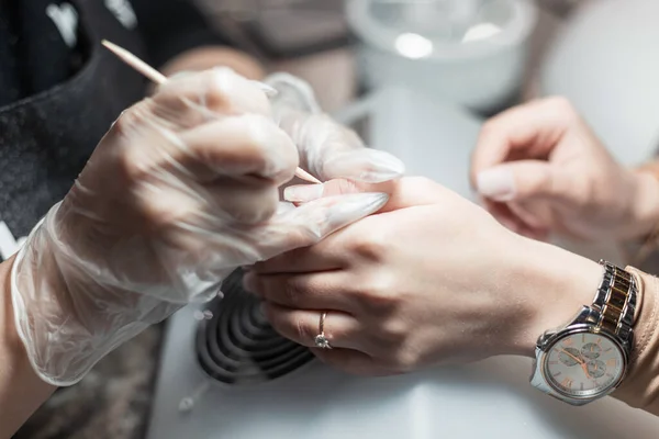 Professional Master Woman Makes Manicure Beauty Studio Close Beauty Health — Fotografia de Stock