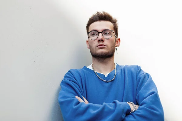 Fashionable Handsome Young Hipster Man Trendy Glasses Fashion Blue Sweatshirt — Stockfoto