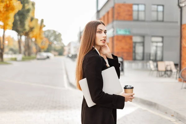 Beautiful Successful Professional Business Woman Fashionable Black Coat Laptop Coffee — Stock Photo, Image