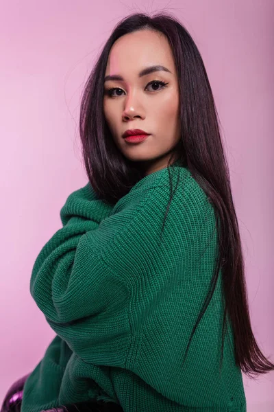 Fashionable Beautiful Stylish Vietnamese Asian Girl Brunette Hair Red Lips — 스톡 사진