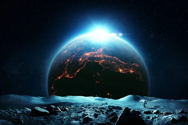 Een Astronaut Een Ruimtepak Een Maanrover Die Het Maanoppervlak Verkent — Stockfoto