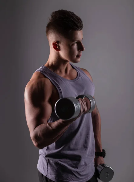 Handsome Bodybuilder Guy Model Muscular Body Shirt Training Dumbbells Dark — 스톡 사진