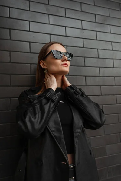 Beautiful Young Model Girl Cool Trendy Eyewear Fashionable Clothes Black — Fotografia de Stock