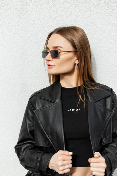 Beautiful Young Pretty Woman Model Fashionable Sunglasses Black Clothes Stylish —  Fotos de Stock