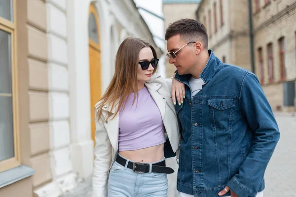 Fashionable Young Beautiful Hipster Couple Sunglasses Stylish Spring Urban Denim — стоковое фото