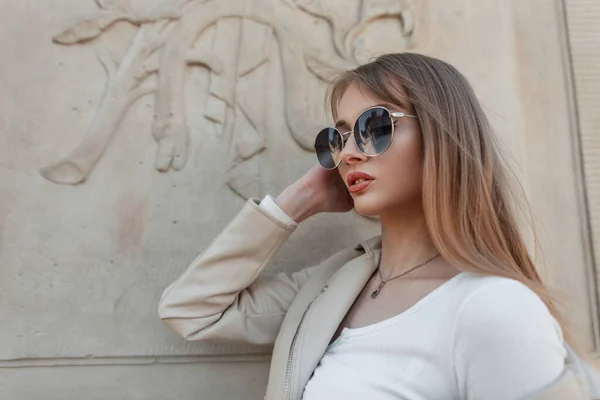 Sexy Beautiful Young Woman Hipster Model Cool Sunglasses Fashion Trendy — Fotografia de Stock
