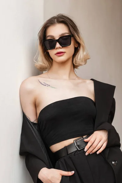 Stylish Beautiful Vogue Elegant Business Model Girl Fashionable Sunglasses Fashion — Zdjęcie stockowe