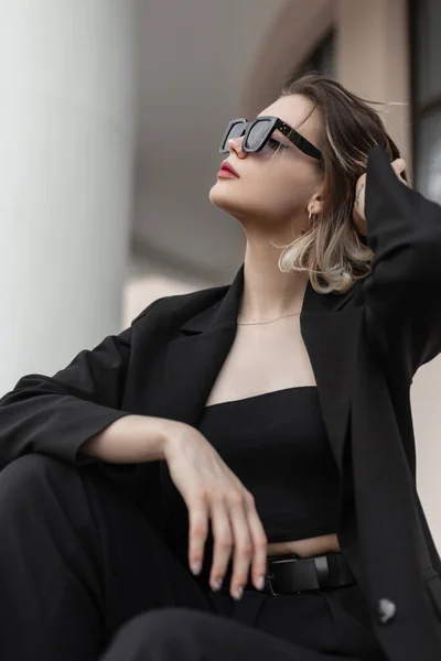 Beautifully Elegant Business Fashion Woman Model Modern Stylish Sunglasses Black — Foto de Stock