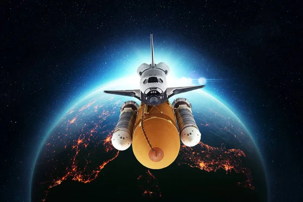 Cohete Del Transbordador Espacial Vuela Con Éxito Contra Fondo Del —  Fotos de Stock