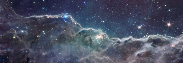 太空中的神奇恒星和星云 漂亮的太空壁纸 — 图库照片