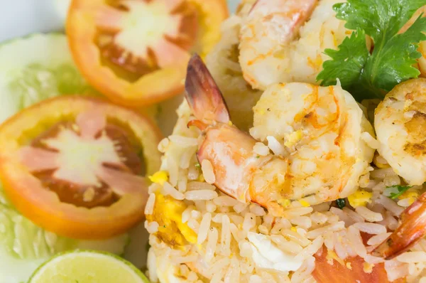 Nasi goreng Thailand dengan udang — Stok Foto