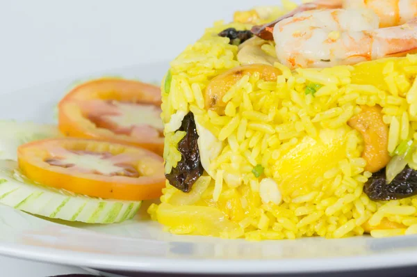 Garnished Yellow Fried Rice with shrimps — Stock Photo, Image