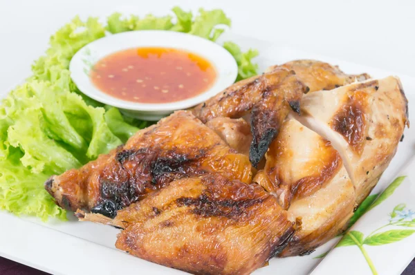 Grillad bbq kyckling med thailändska örter — Stockfoto
