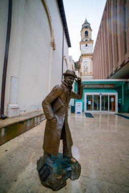 Verona İtalya şehir merkezinde bir heykel