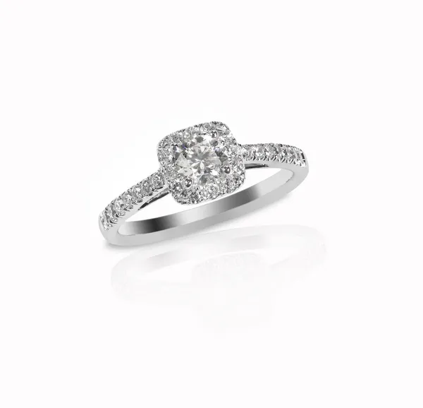 Beautiful diamond wedding engagment band ring solitaire with mul — Stock Photo, Image