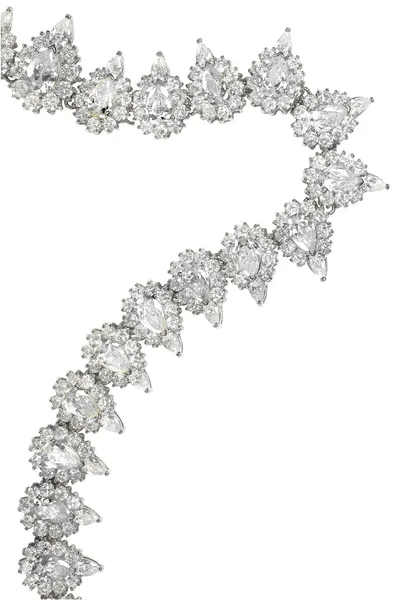 Elegante collar de diamantes lágrima —  Fotos de Stock