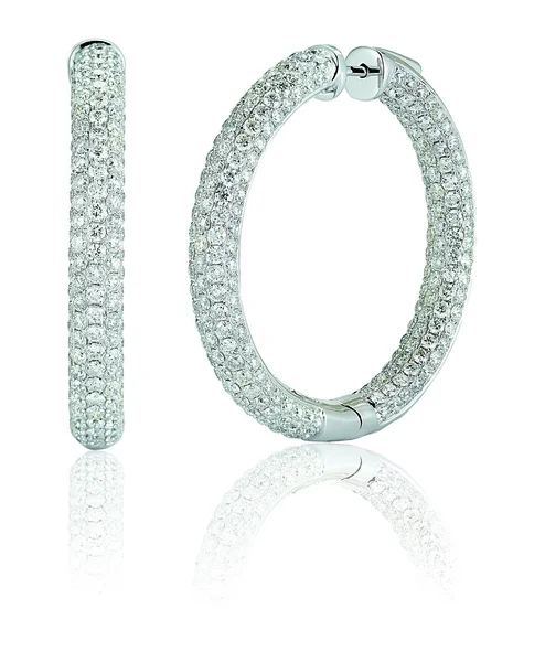 Nagy diamond pave hoop fülbevaló — Stock Fotó