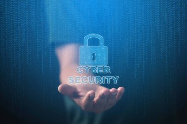 Siber güvenlik kavramı. İş adamları iş ve mali verileri sanal ağ bağlantılarıyla koruyorlar.