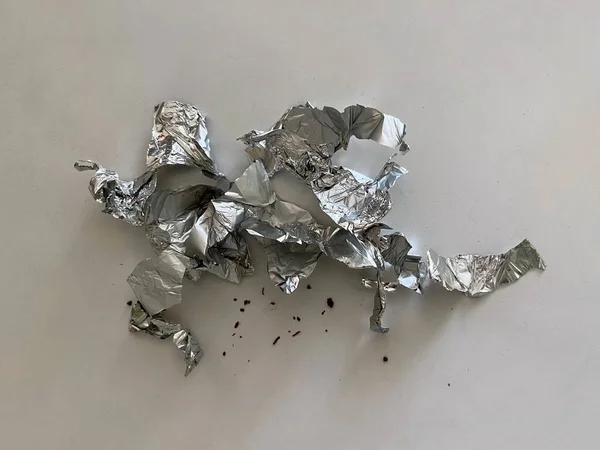 알루미늄 초콜릿 테이블 초콜릿 부스러기 — 스톡 사진