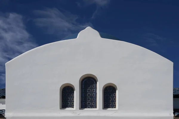 Ззаду Церкви Санта Барбарі Під Блакитним Небом — стокове фото