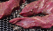 Frissen sült Santa Maria Tri-Tip marhahús grillsütőn
