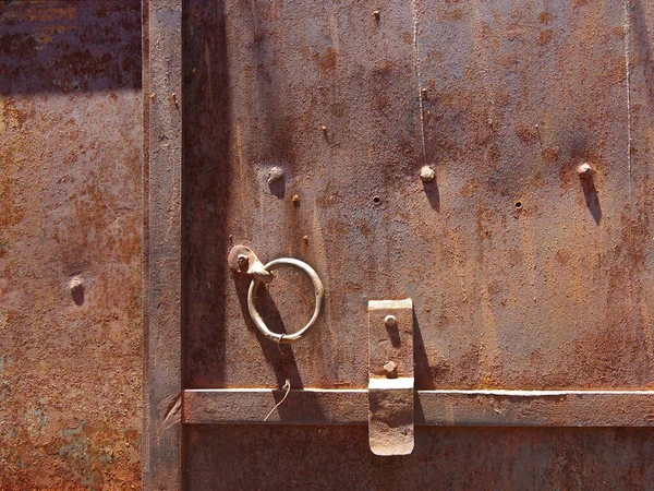 Part Old Rusty Metal Door — Stockfoto