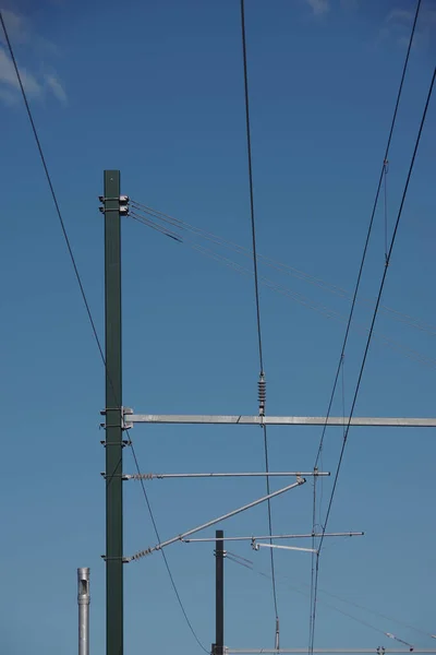 Järnväg Elektriska Luftledningar Blå Himmel — Stockfoto