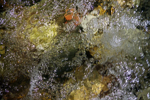 Wild Clear Clean Creek Water Flowing Bubbling Rocks — Photo