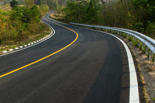 Nice asphalt road — Stock Photo, Image