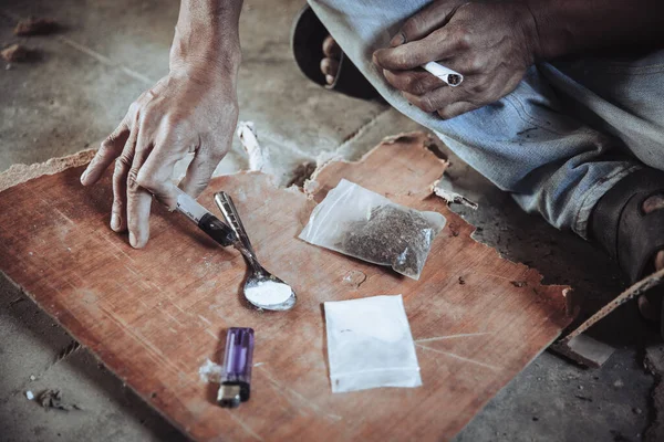 Homem Viciado Drogas Para Injetar Heroína Suas Próprias Veias Droga — Fotografia de Stock