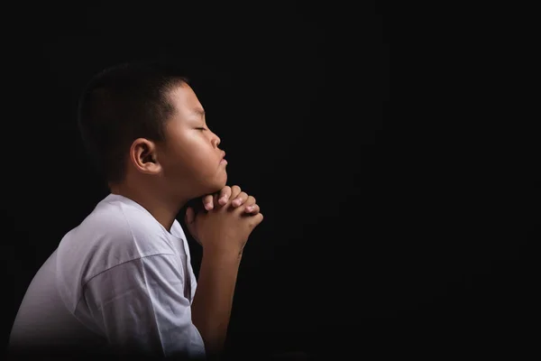 Chlapec Modlí Bohu Doma Světový Den Modlitby Mezinárodní Den Modlitby — Stock fotografie
