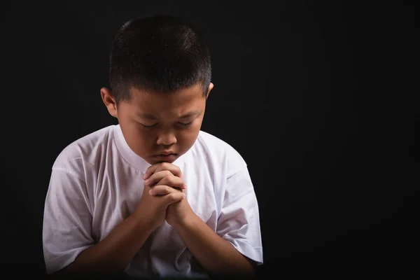 Jongen Biddend Tot God Thuis Werelddag Van Het Gebed Internationale — Stockfoto