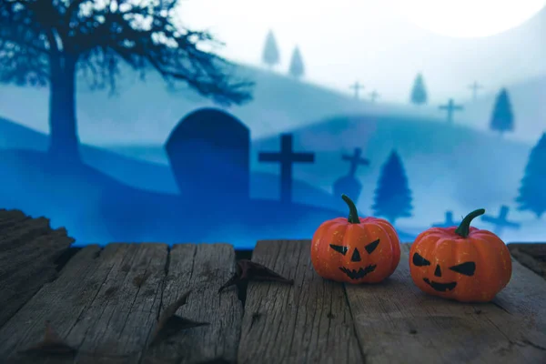 Halloween Abóbora Cabeça Jack Lanterna Com Velas Acesas Abóboras Cemitério — Fotografia de Stock