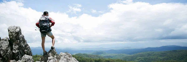 Young Person Hiking Female Standing Top Rock Backpack Woman Looking — Fotografia de Stock